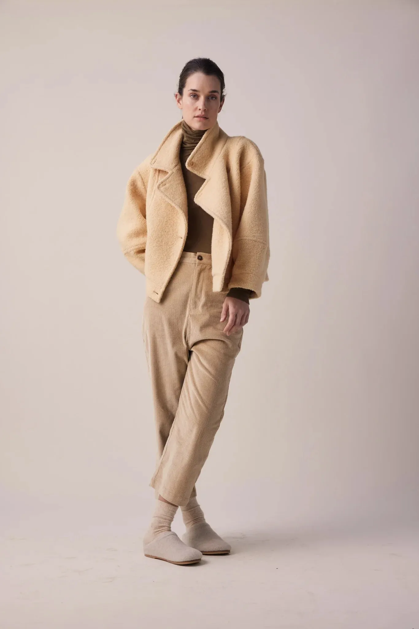 amente - Cropped Corduroy Baggy Pants