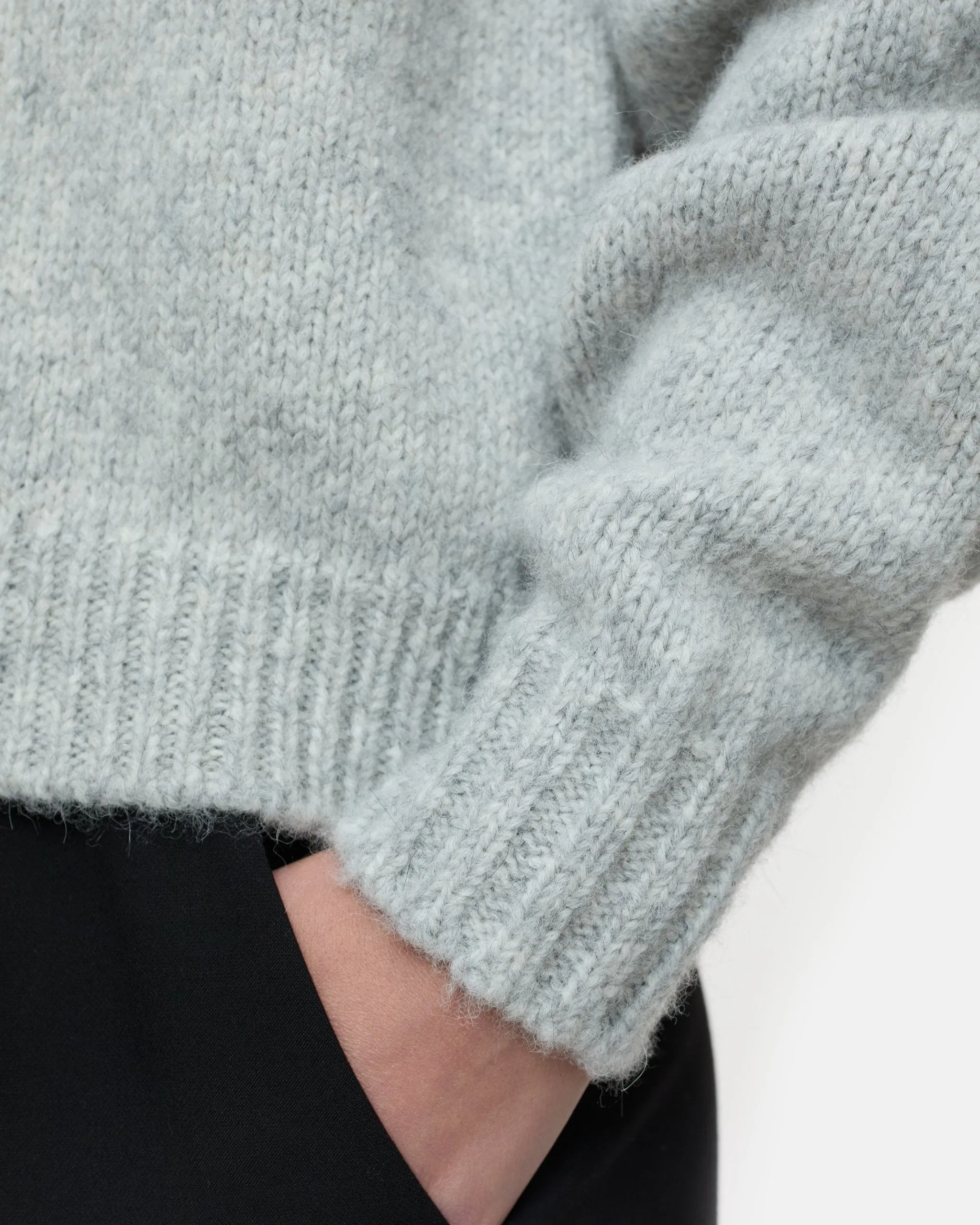 CROPPED CREW NECK | LIGHT GREY MELANGE